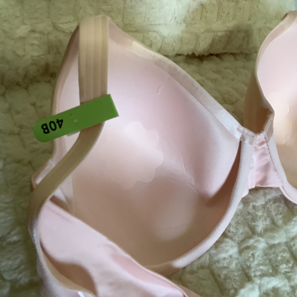 New Bali Smoothing Bra 40B Pink Concealing Petals - Picture 6 of 13